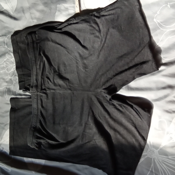 Attack on Titan Funimation sweats - Picture 3 of 4